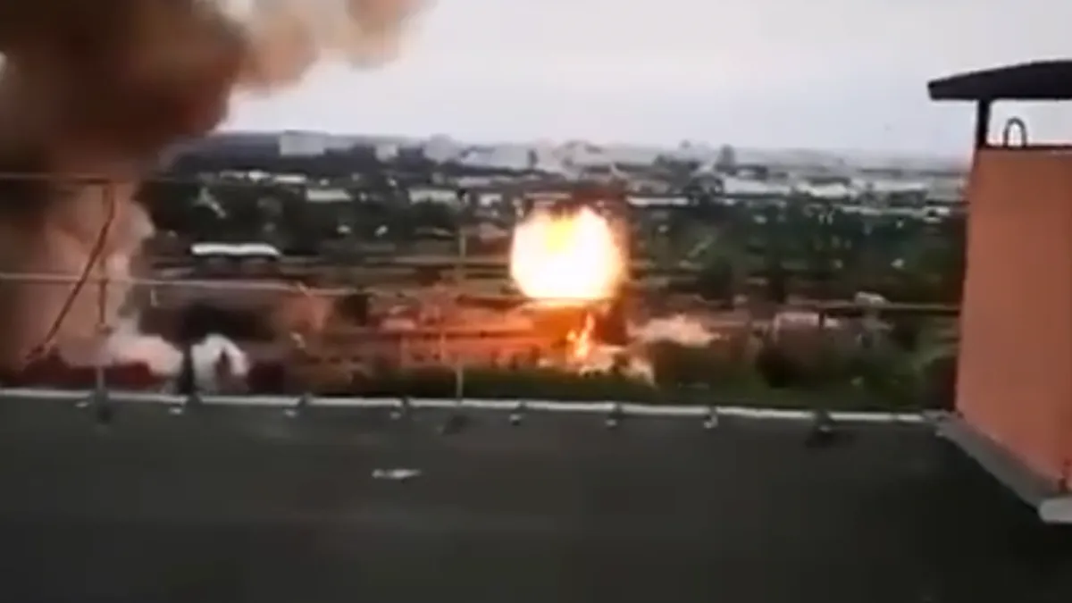 Atacuri aeriene în Kiev (sursa: Twitter/@HaMuFa2020)