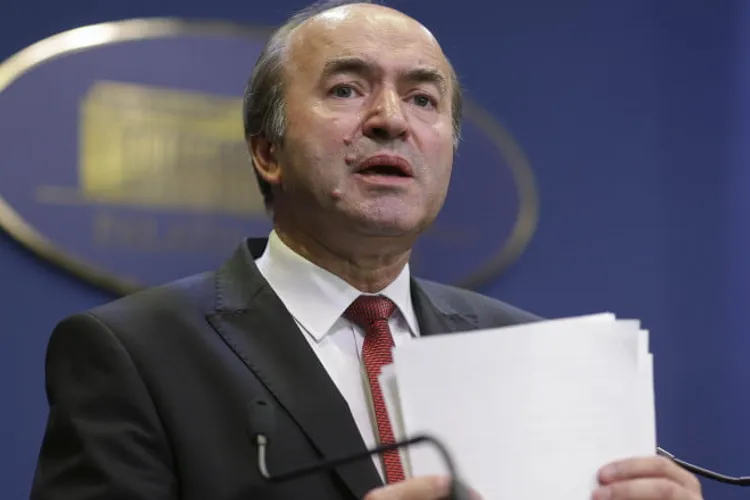 Tudorel Toader, plătit regește de stat (sursa: Inquam Photos/Octav Ganea)