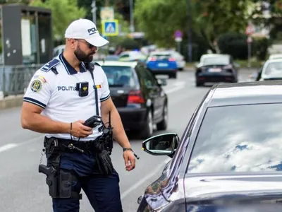 Românii beau și conduc fără carnet (sursa: Facebook/Poliția Română)