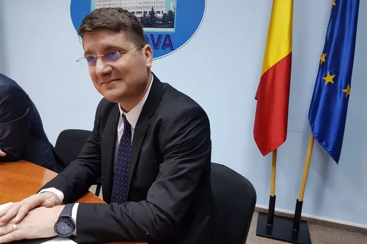 Un piețar țepar a devenit șeful tranzacțiilor Romarm. Noul director comercial Brezoi, băiat de casă al lui Radu Oprea (PSD) (sursa: observatorulph.ro)