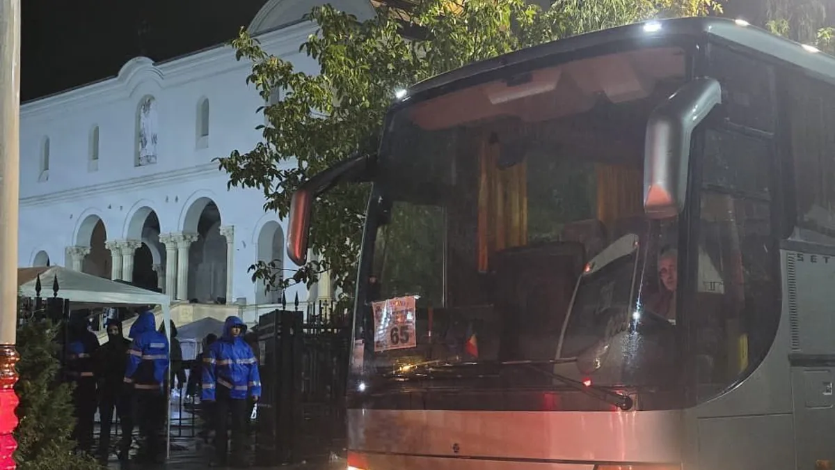 Primăria Voluntari se laudă că, în plină austeritate, a plimbat mii de pelerini la Iași Foto: Facebook DECSIC Voluntari