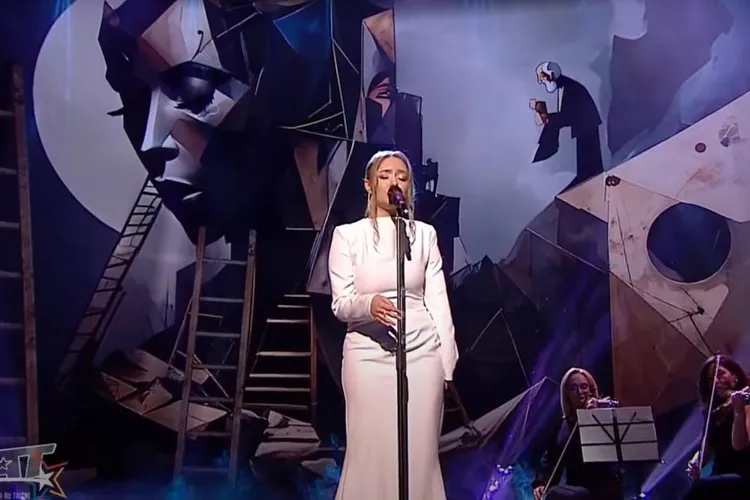 Alexia, revelația concursului "Românii au talent" (sursa: YouTube/Românii au talent)