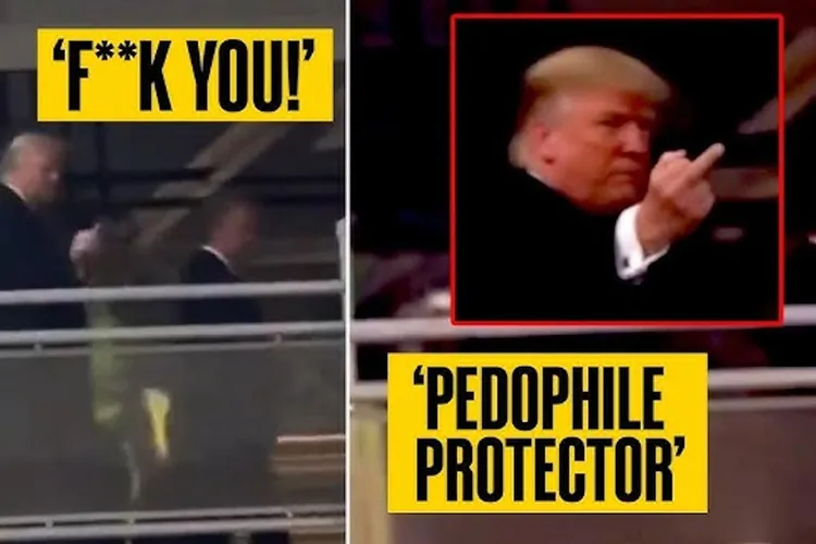 Donald Trump, surprins făcând un gest obscen (sursa: YouTube/R.Digital)