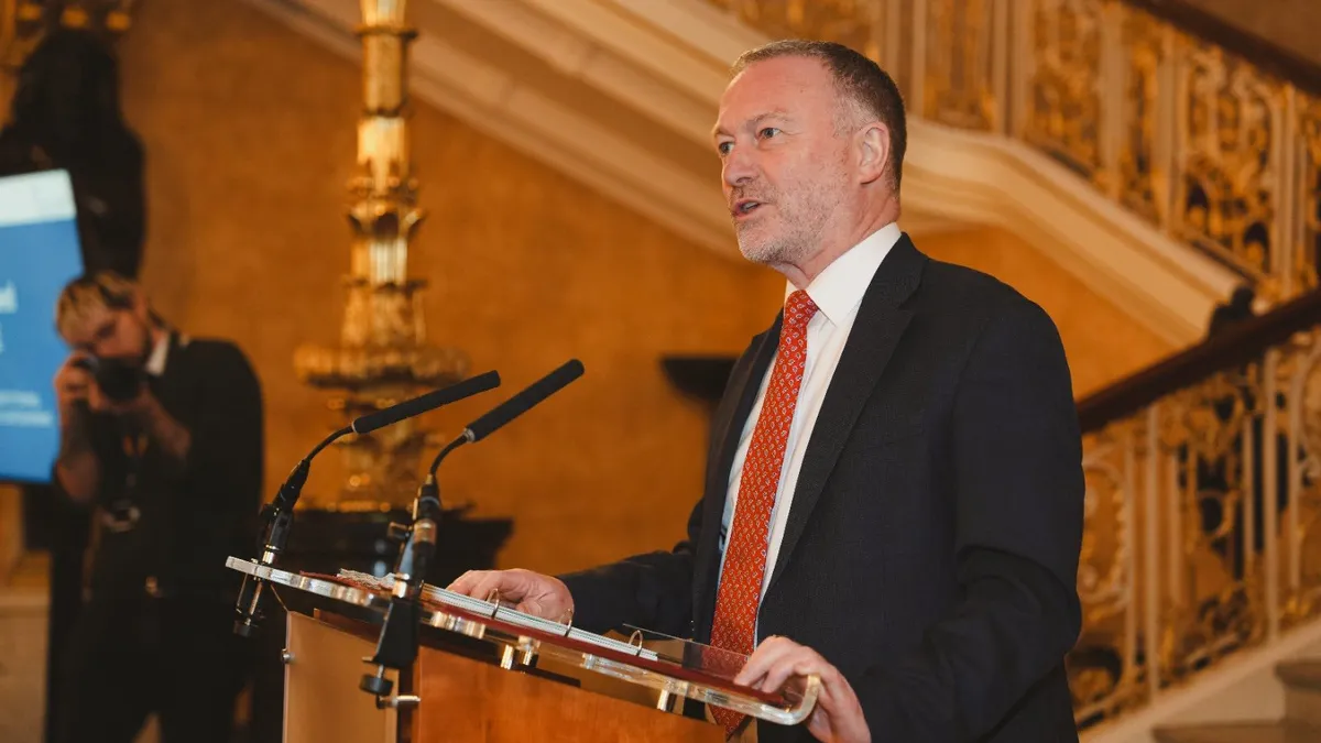 Iranul nu poate lovi Europa, susține UK (sursa: Facebook/Steve Reed)