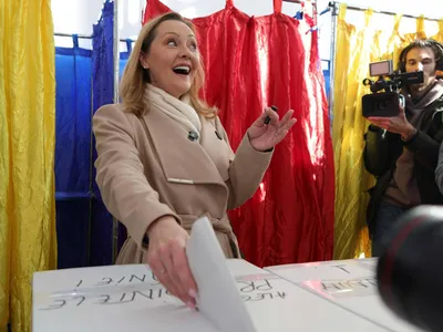 Lasconi vrea să închege majoritate parlamentară (sursa: Inquam Photos/Octav Ganea)