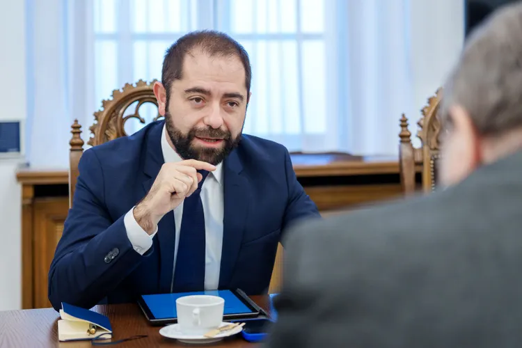 Consilierul prezidențial Burnete: „Să ieșim din paradigma simplistă cu «ne vindem resursele»”