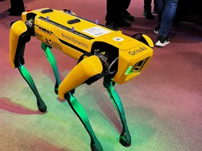 Între asistenta Carolina AI și câinele-robot de la Boston Dynamics - DIZ iași, ediția a patra (sursa: ziaruldeiasi.ro)