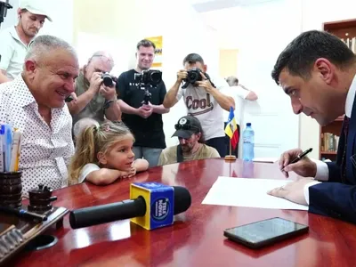 Simion recunoaște că și-a bătut joc de circa 40.000 de români care visau case de 35.000 euro Foto: Captură YouTube