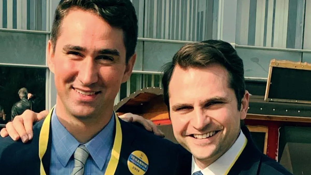 Directorul Poștei, studii la Sankt Petersburg. Aici, Valentin Ștefan și protectorul său, Sebastian Burduja (dreapta) (sursa: Facebook/Valentin Ștefan)