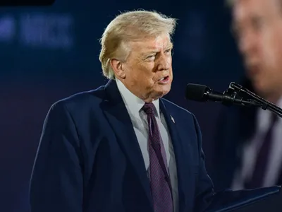 SUA ar putea abandona NATO, amenință Trump (sursa: Facebook/The White House)