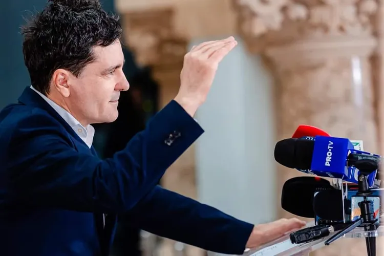 Nicușor Dan câștigă alegerile în București, cu 36% Foto: Facebook