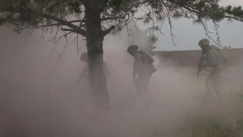 Soldații ruși, la cafea în pădure (sursa: Facebook/General Staff of the Armed Forces of Ukraine)