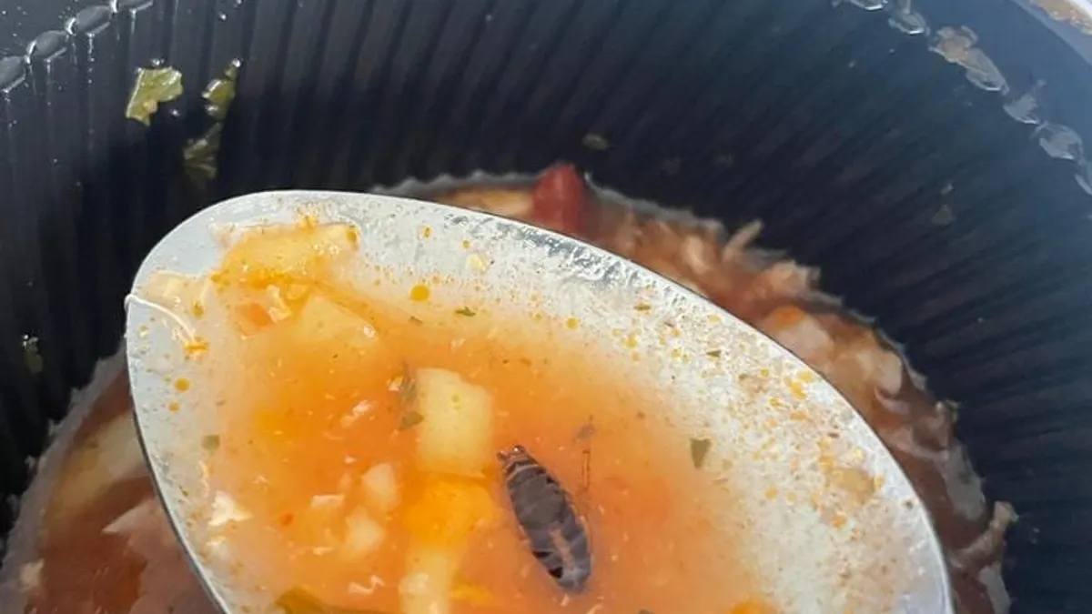 Ce poți găsi în meniul pacienților de la spitalele din București Foto: Facebook