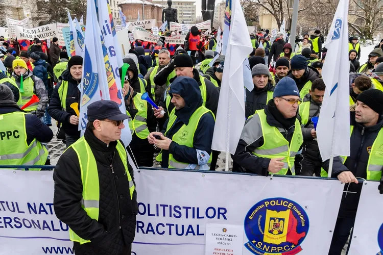 Polițiștii, revoltați că li se cere să se testeze antidrog Foto: Sindicatul polițiștilor