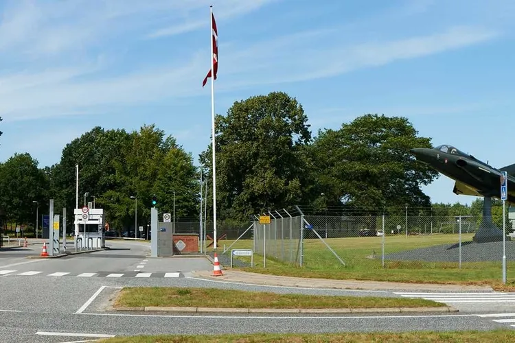 Drone neidentificate survolează bază militară daneză (sursa: forsvaret.dk)