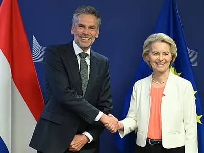 Nouă lovitură Schengen-ului, Olanda impune controale (sursa: Facebook/Dick Schoof)