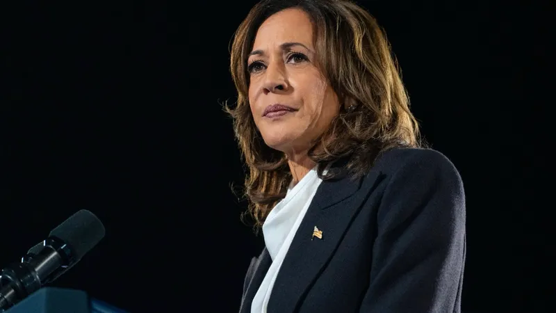 Kamala Harris îl felicită pe Trump (sursa: Facebook/Kamala Harris)