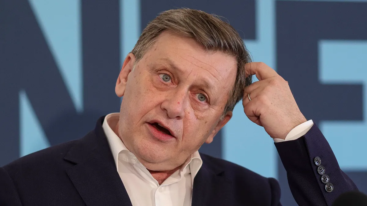 Crin Antonescu a mințit despre Securitate (sursa: Inquam Photos/Octav Ganea)