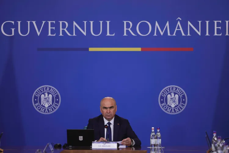 Guvernul estimează economii uriașe prin reducerea unuia din sporurile nerușinate ale bugetarilor Foto: Inquam/Octav Ganea