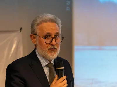 Nicușor Dan explică rechemarea ambasadorului Lazurcă (sursa: Facebook/Embajada de Rumania en México/Ambasada României în Mexic)