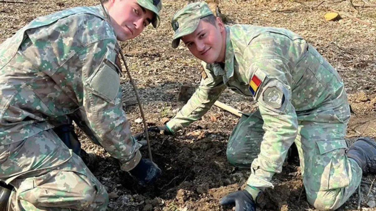 Armata obligatorie în România - soldați puțini (sursa: Facebook/MApN)