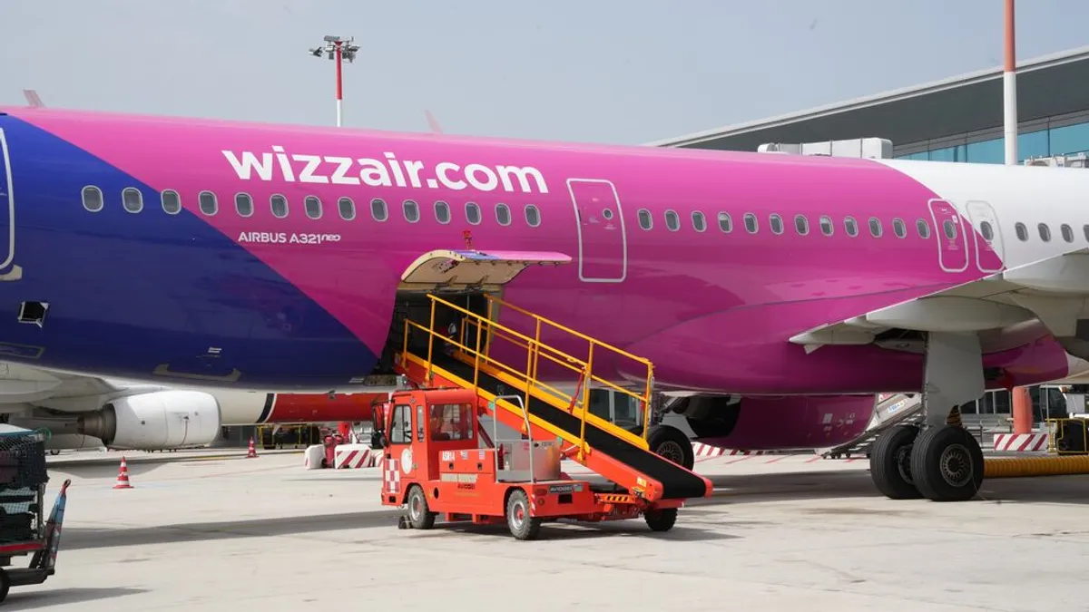 Zborurile Wizz Air din Băneasa, relocate (sursa: Facebook/Wizz Air)