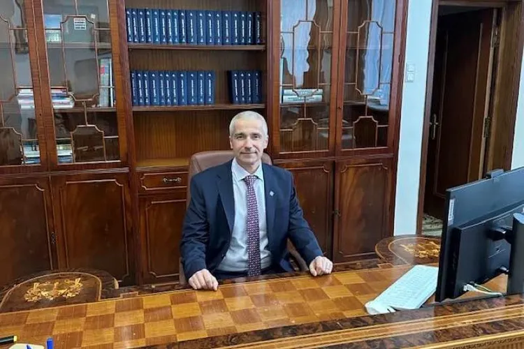 De câte ori apare cuvântul corupție în cele 119 pagini, cu peste 41.000 de cuvinte, ale programului de guvernare Luca Niculescu