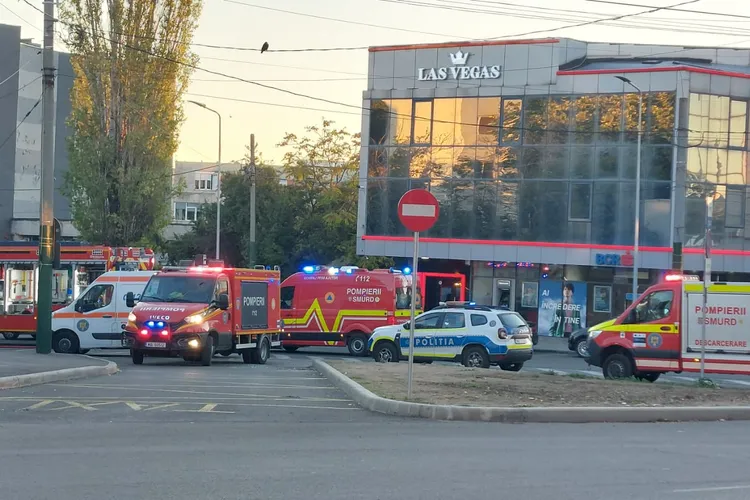 Incendiu puternic într-un bloc din Constanța (sursa: cugetliber.ro)