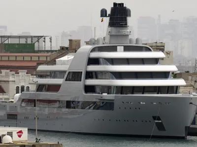 Bunurile rusești înghețate, greu de confiscat. Cum ar fi yacht-ul "Solaris" al lui Abramovici (sursa: TASS)