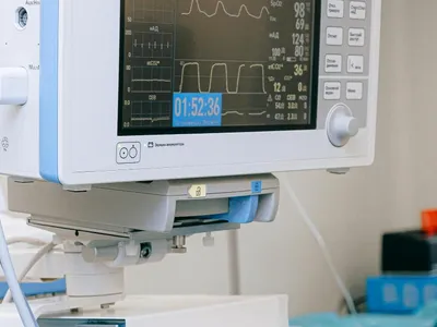 Percheziții la Spitalul „Bagdasar-Arseni” din Capitală (sursa: Pexels/Anna Shvets)