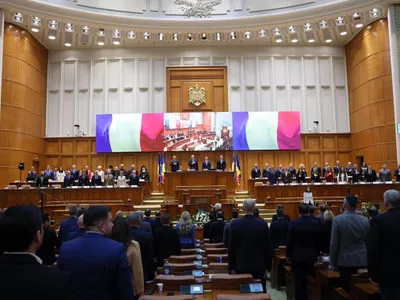 La Camera Deputaților sunt computere care lucrează cu Windows 7 Foto: Facebook Alfred Simonis