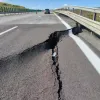 Se închide pentru reparații o porțiune din autostrada Sebeș-Turda. Carosabilul s-a surpat din nou, a apărut un crater