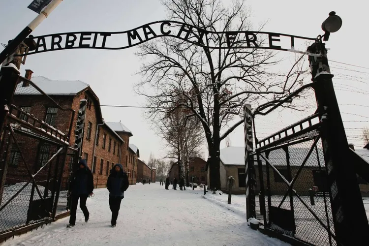 Ziua Internațională de Comemorare a Holocaustului. În imagine, fostul lagăr de la Auschwitz (sursa: spiegel.de)