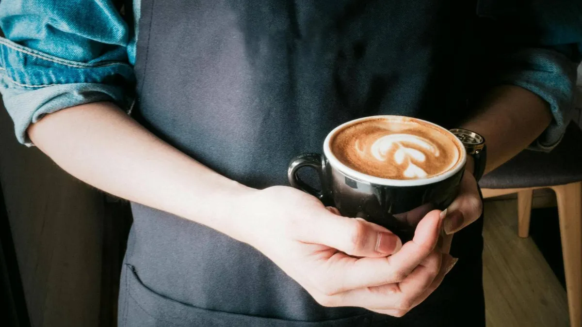 Prețul cafelei în creștere afectează cafenelele (sursa: Pexels/Porapak Apichodilok)