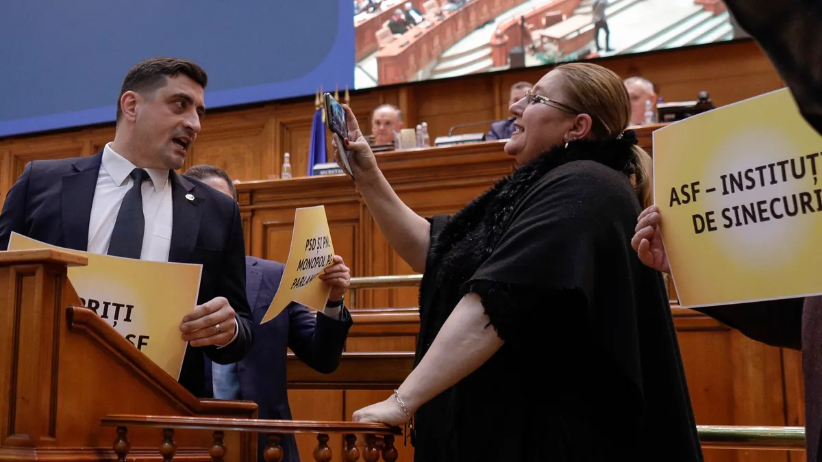 Simion acționează corect, „de manual”, iar AUR crește, susține sociologul Ștefureac