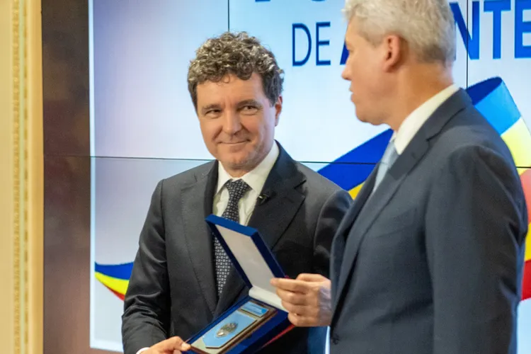 Predoiu încearcă să acopere tunul Sig Sauer de 816 milioane de euro. Reacția după dezvăluirile DeFapt.ro (sursa: Facebook/Cătălin Predoiu)