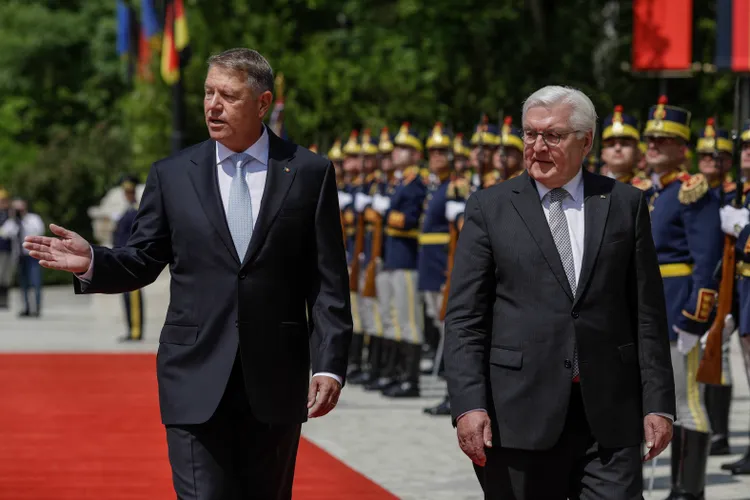 Modelul turistului Iohannis, președintele german Steinmeier (sursa: Inquam Photos/Octav Ganea)