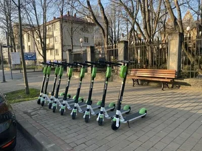 Cât costă să te plimbi cu trotineta electrică (sursa: ziaruldeiasi.ro)