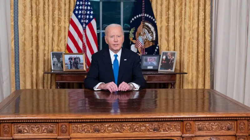 Biden, acces interzis la informații clasificate (sursa: Facebook/The Biden White House Archived)