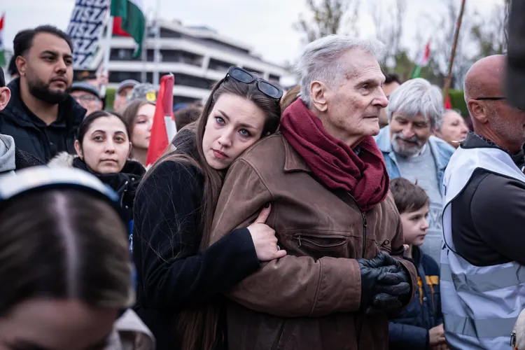 Vot masiv în Ungaria, acuzații de propagandă (sursa: Facebook/TISZA Párt)