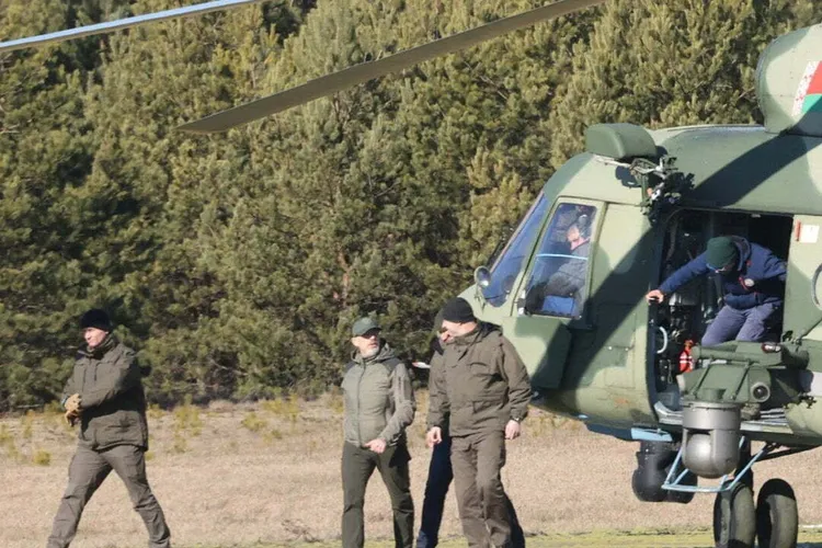 Au inceput negocierile Rusia Ucraina. Oficialii ucraineni au ajuns la locul de întâlnire. Sursă imagine: Twitter The New York Times 