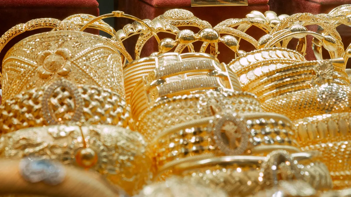 Bijuterii Cartier contrafăcute, în magazine autorizate (sursa: Pexels/Meruyert Gonullu)