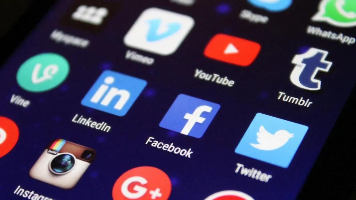 Cum devii "actor politic" în online (sursa: Pexels/Pixabay)