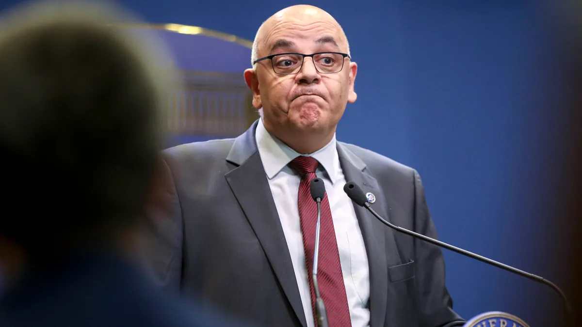 Ce a făcut Arafat pentru medicii care ar fi fost angajați fictiv la DSU. Cine sunt medicii (sursa: Inquam Photos/Alexandru Busca)