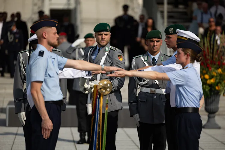 Armata germană, salarii atractive pentru voluntari (sursa: Facebook/Bundeswehr)