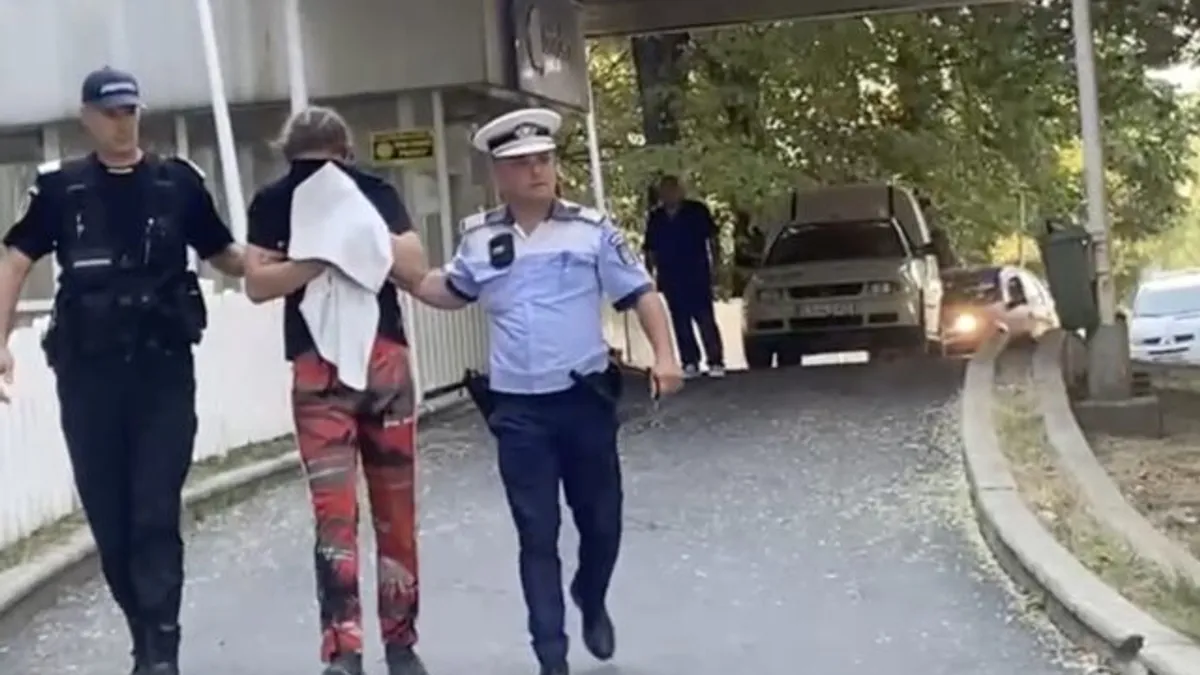 Varianta telefonului salvator pentru tânărul șofer drogat Foto: Captură video