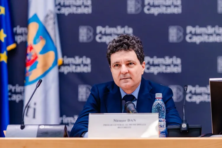 Nicușor Dan, la Congresul Studenților: Statul român, "de la neglijent până la capturat şi este nevoie de o presiune din partea societăţii"