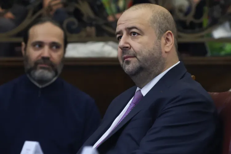 Judecător PSD din CCR, Busuioc, ex-subofițer de poliție, și-a donat apartamentul ca să poată lua casă RAAPPS