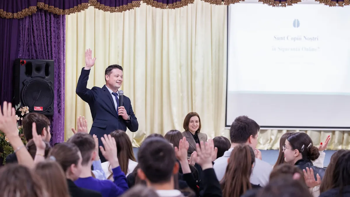 În R. Moldova se poate: aproape 75% dintre primării se unesc, vor rămâne 10 raioane din 33. În România sunt 3.180 primari, din care 97% sunt PSD, PNL, UDMR – poza 1