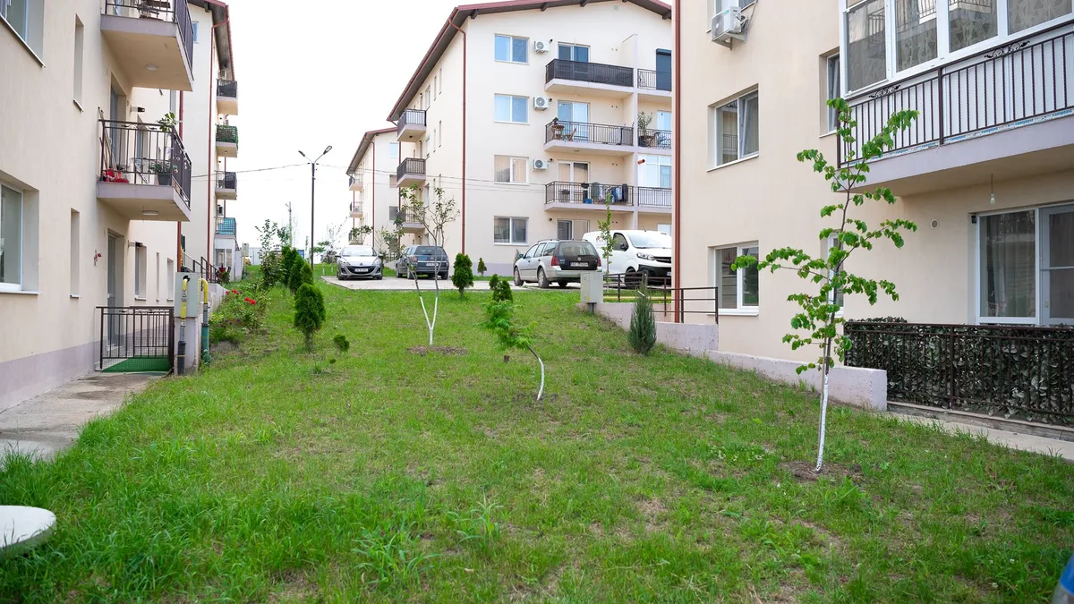 Cartier nou, canalizare înfundată (sursa: ziaruldeiasi.ro)